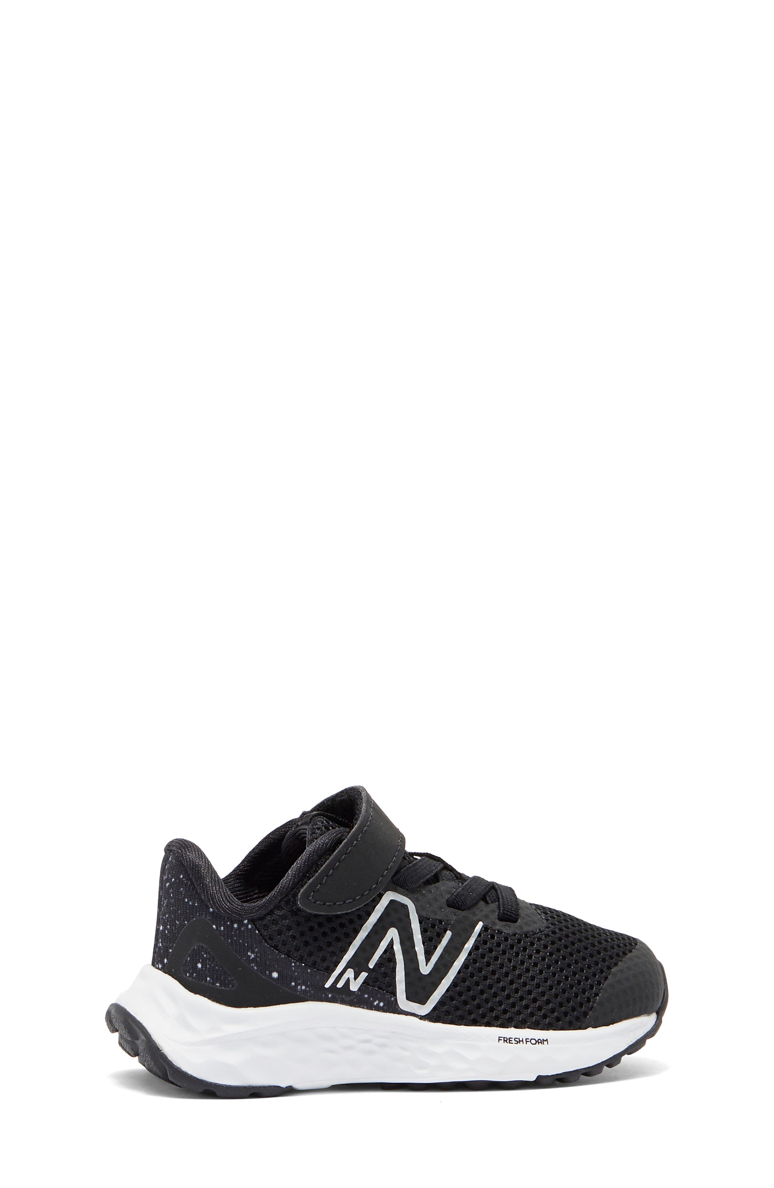New Balance Kids' Ari Sneaker, Alternate, color, 