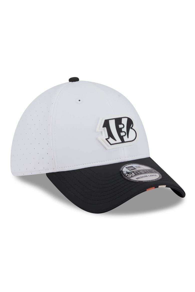 Men's New Era  White/Black Cincinnati Bengals 2025 NFL Training Camp 39THIRTY Flex Hat, Alternate, color, White