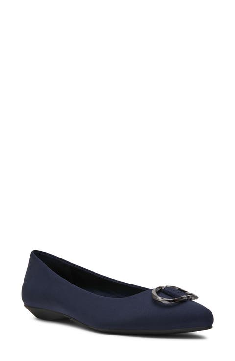 Oswego Pointed Toe Flat