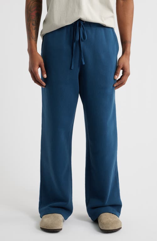 Elwood Core Organic Cotton Straight Leg Sweatpants In Blue