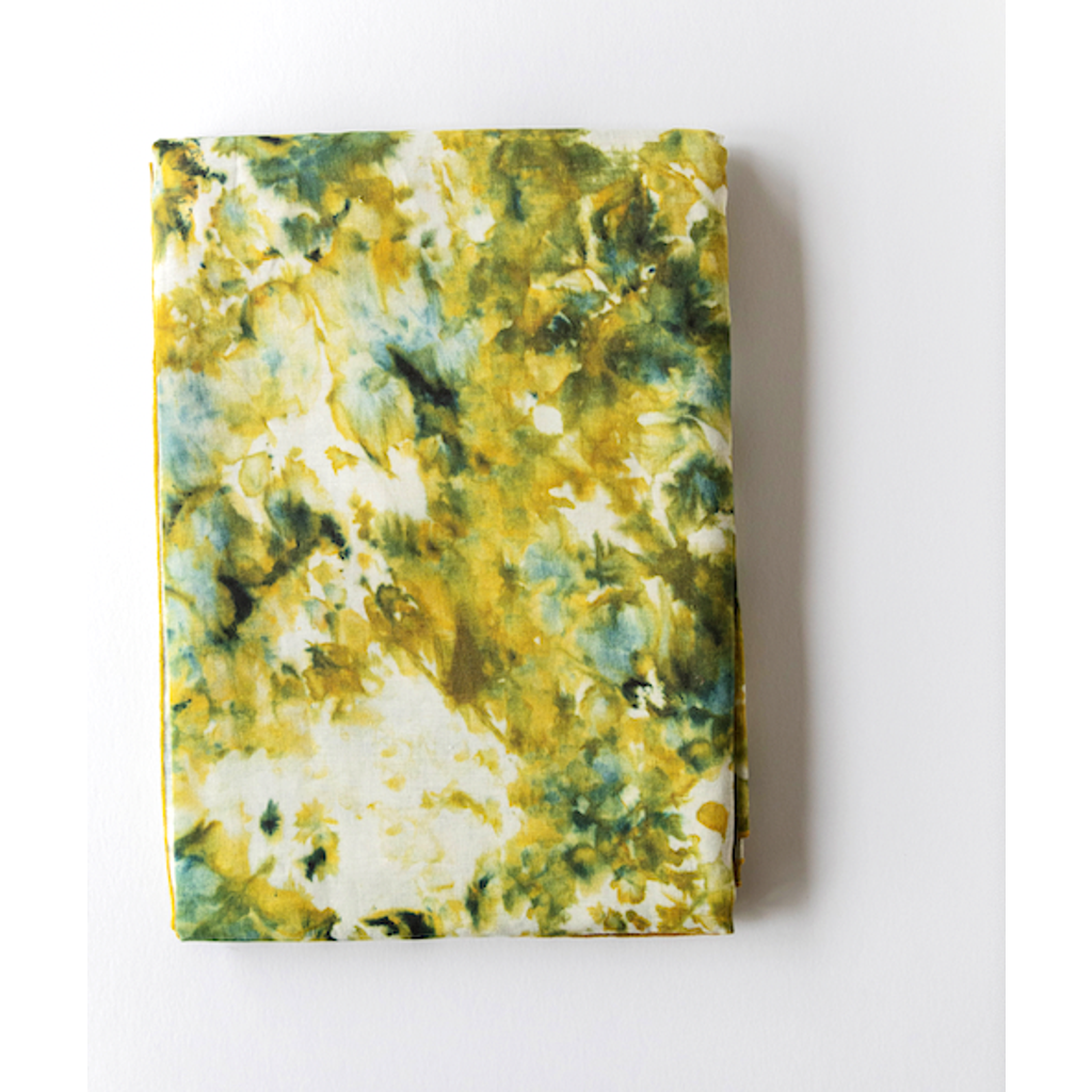 Goldie Home Green Marble Tablecloth In Gold Trim