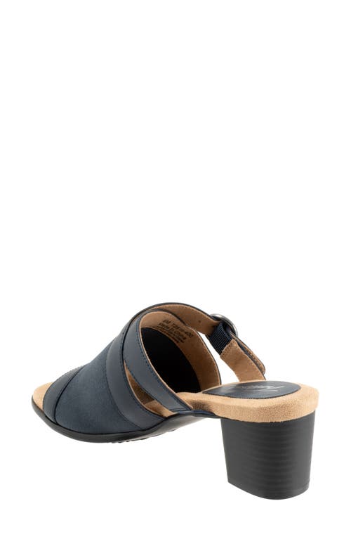Trotters Mitzie Slide Sandal In Navy Blue