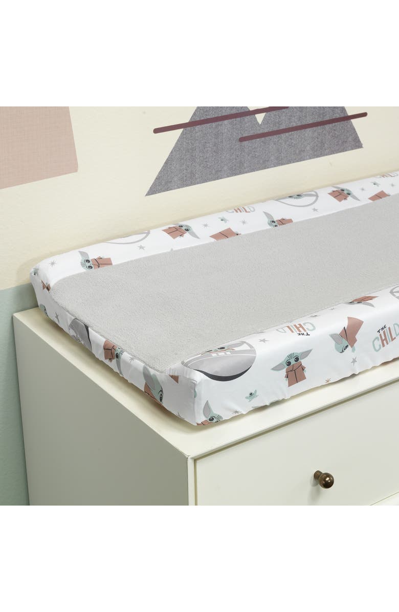 Lambs & Ivy Star Wars Mandalorian The Child/Baby Yoda Changing Pad Cover, Alternate, color, Gray