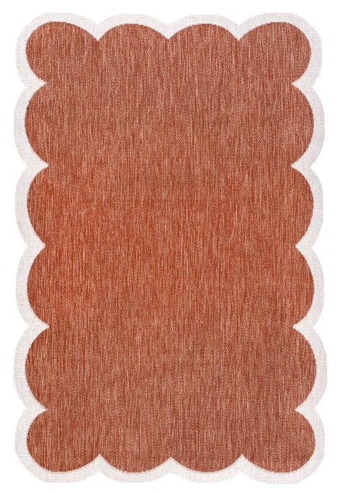 Alice Classic Cottage Two-Tone Scalloped Indoor/Outdoor Shaped Area Rug