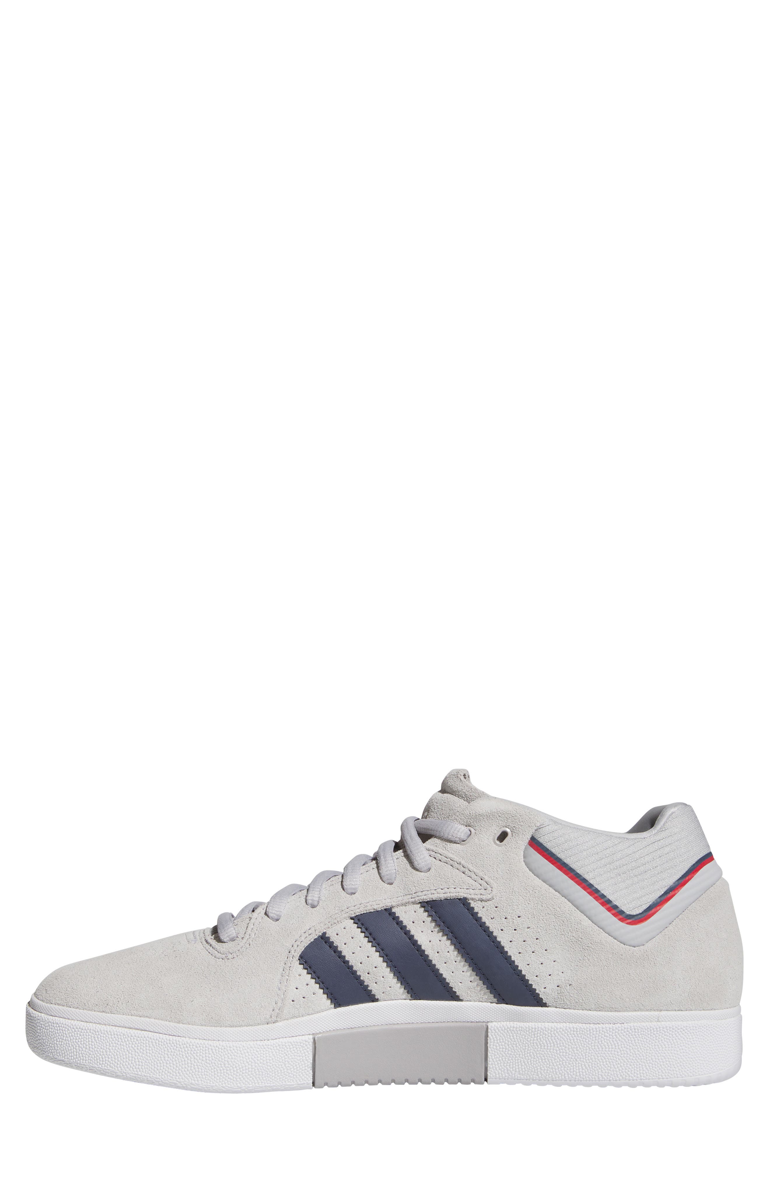 adidas Tyshawn Sneaker, Alternate, color, 