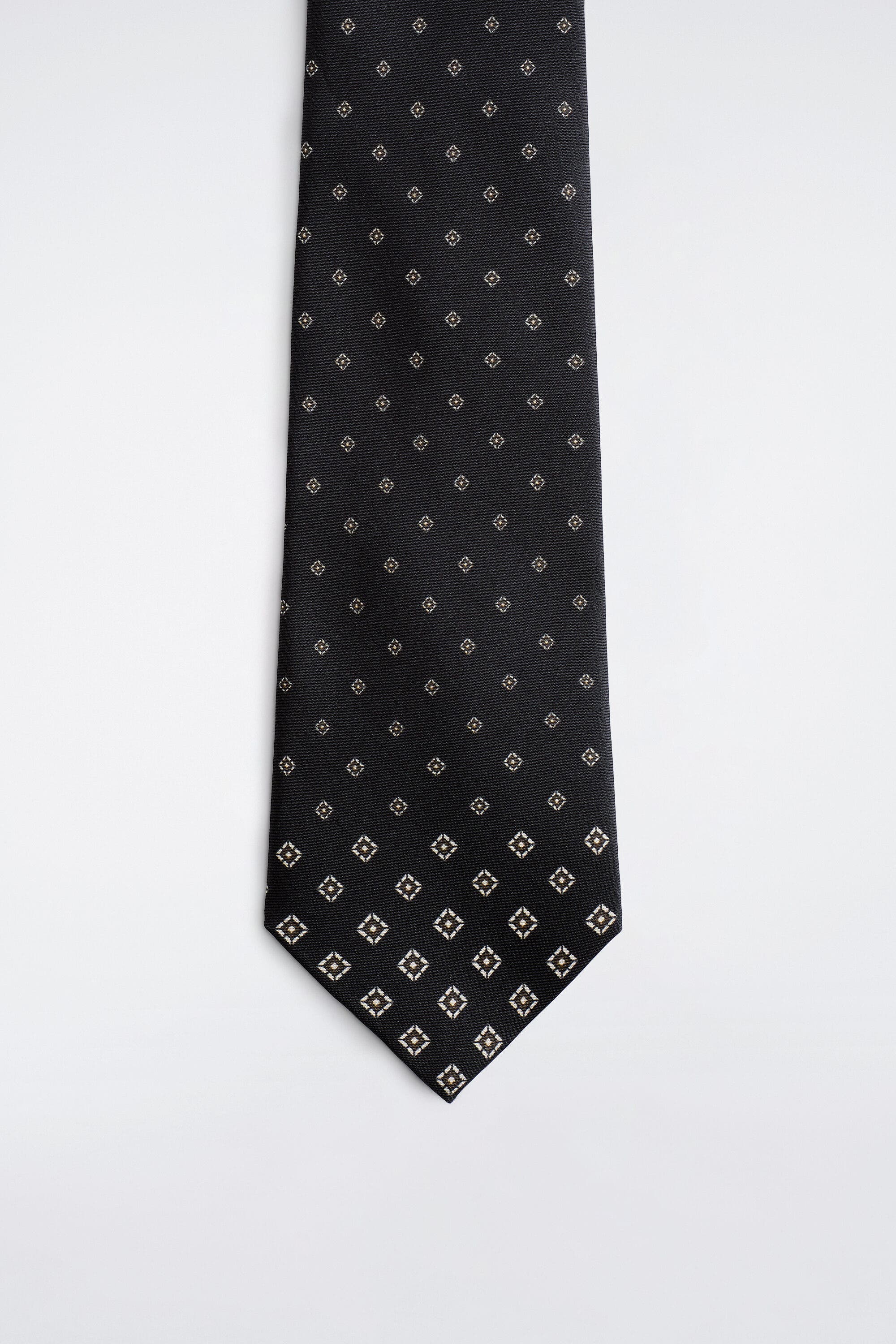 selected NAVY / PATTERNED