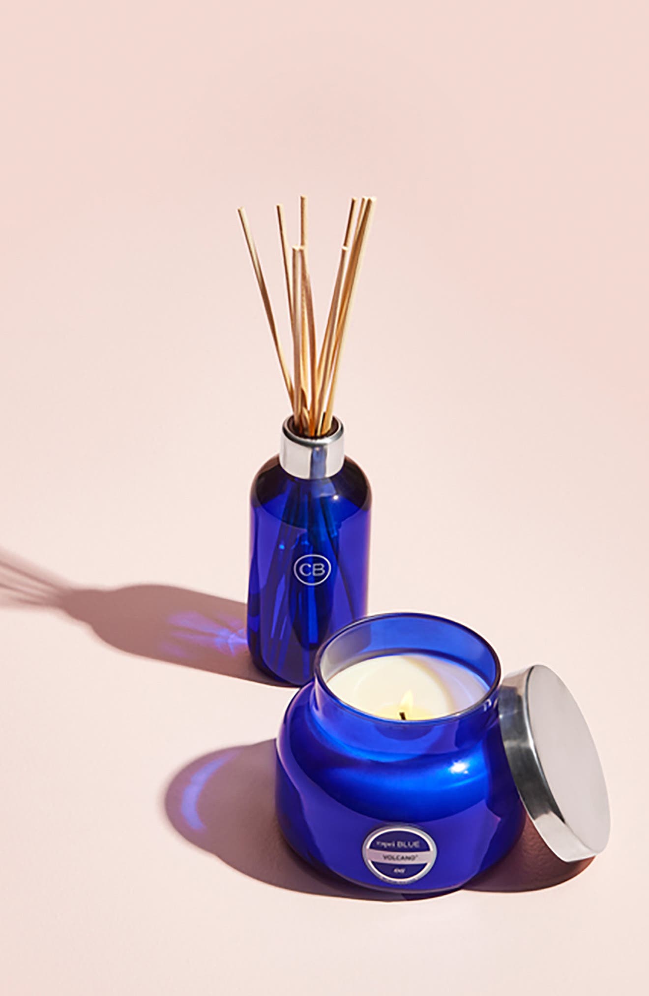 Volcano Signature Reed Diffuser - Thumbnail 2