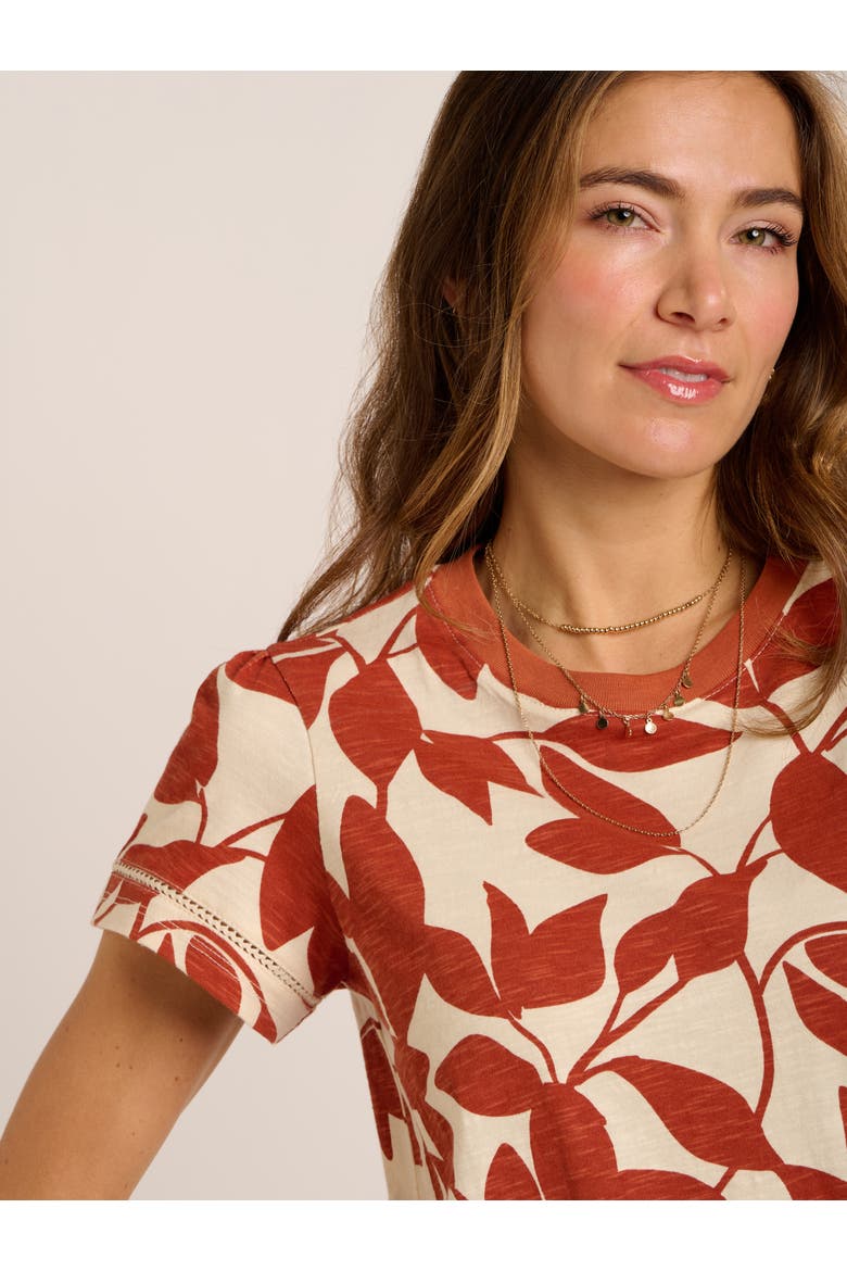 Lisa Trailing Leaf Print T-Shirt, Alternate, color, Brown