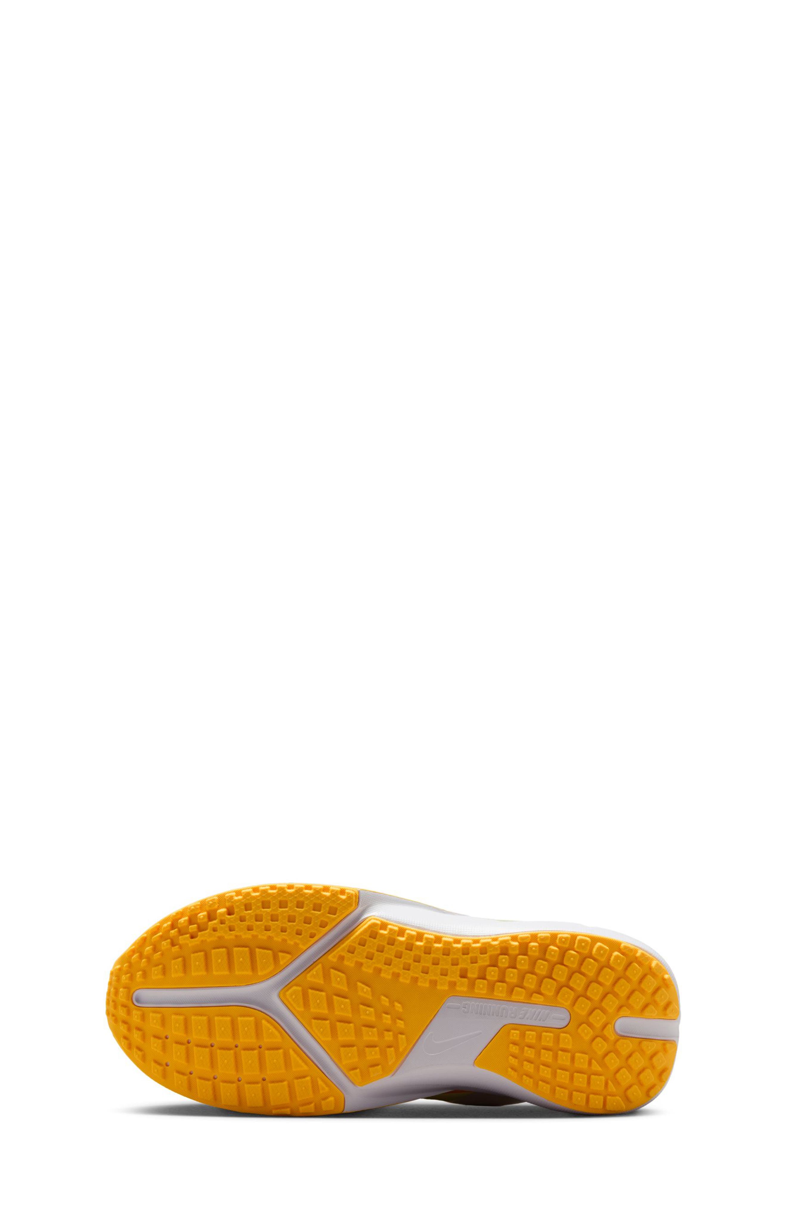 Nike Kids' Sonic Fly Running Shoe, Alternate, color, White/ Hyper Royal/ Volt