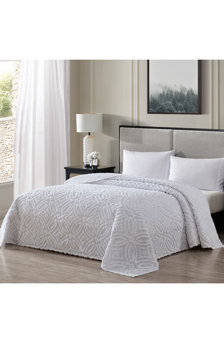 BEATRICE HOME FASHIONS Alicia Wedding Ring Chenille Collection Bedspread, Main, color, 