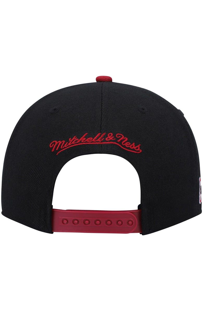 Mitchell & Ness Men's Mitchell & Ness Black/Wine Cleveland Cavaliers Hardwood Classics Snapback Hat, Alternate, color, 