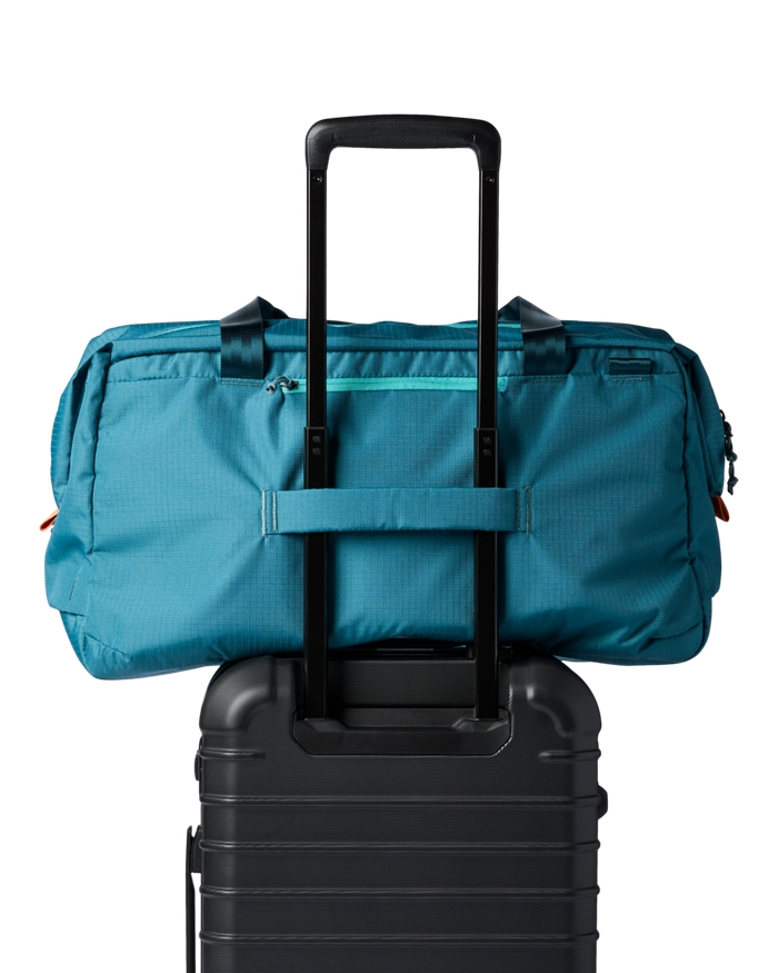 Viaje 45L Travel Duffel, Alternate, color, Blue Spruce