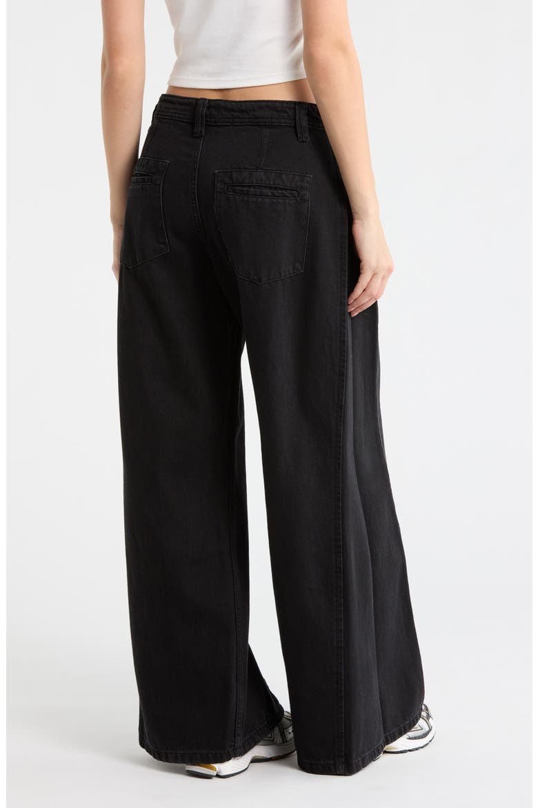 Block Party Pleated Boyfriend Jeans, Alternate, color, STREET LIGHT