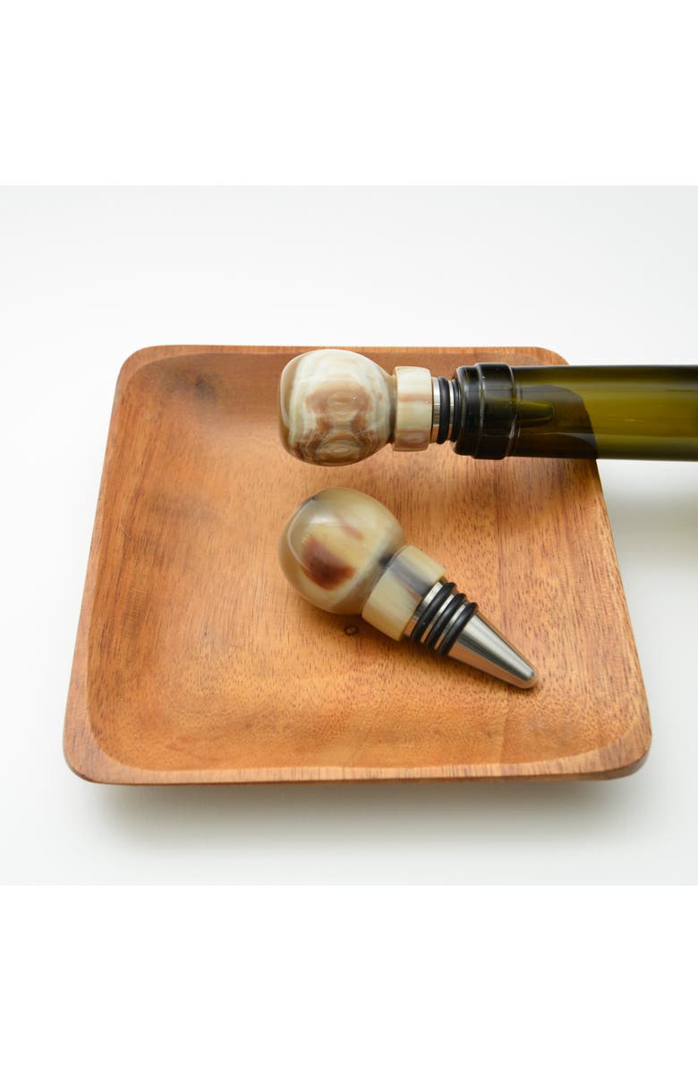 Maadili Collective Round Horn Globe Wine Stopper, Main, color, Natural