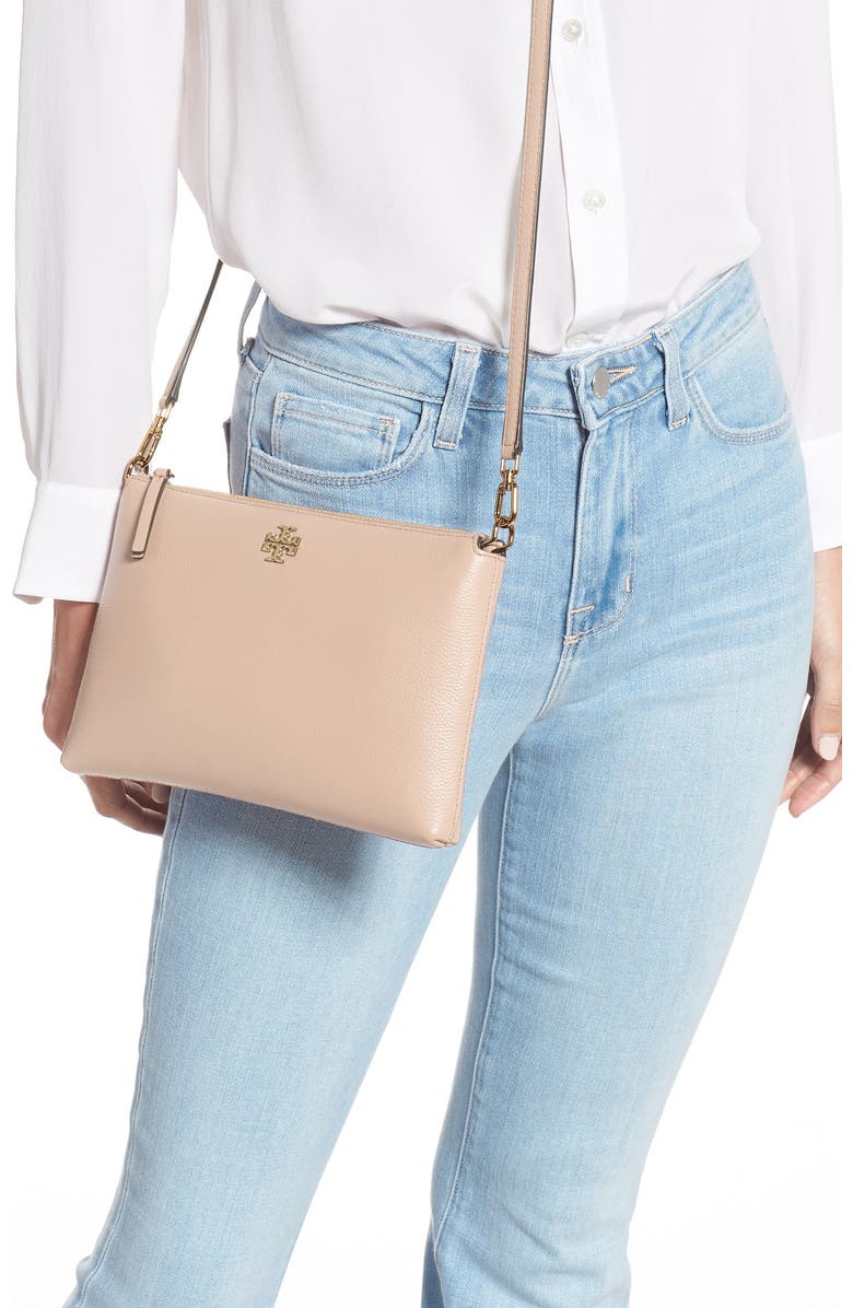 Tory Burch Mercer Pebbled Zip Crossbody Bag, Alternate, color, Devon Sand