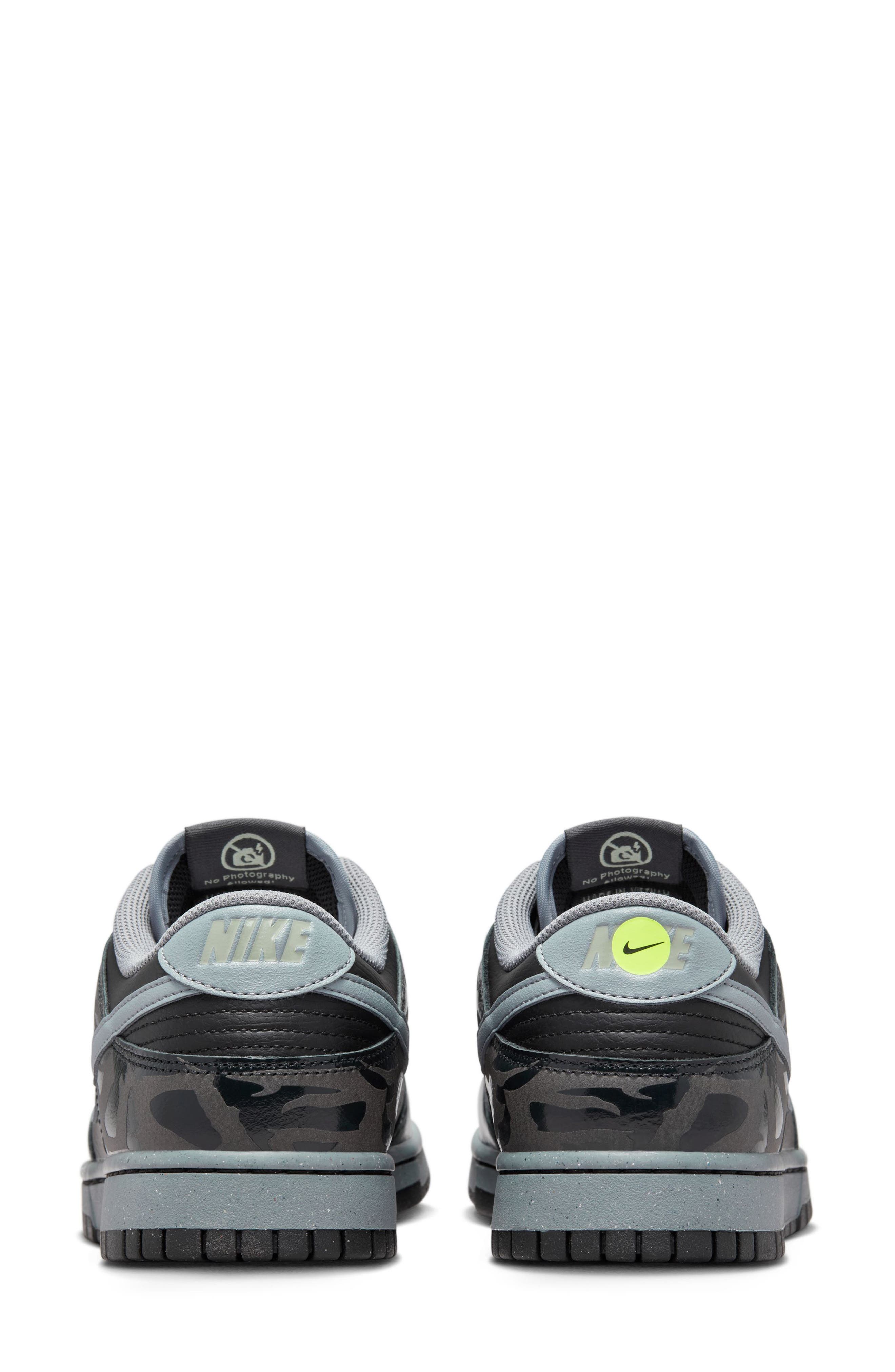 Nike Dunk Low Retro Quickstrike Basketball Sneaker, Alternate, color, 