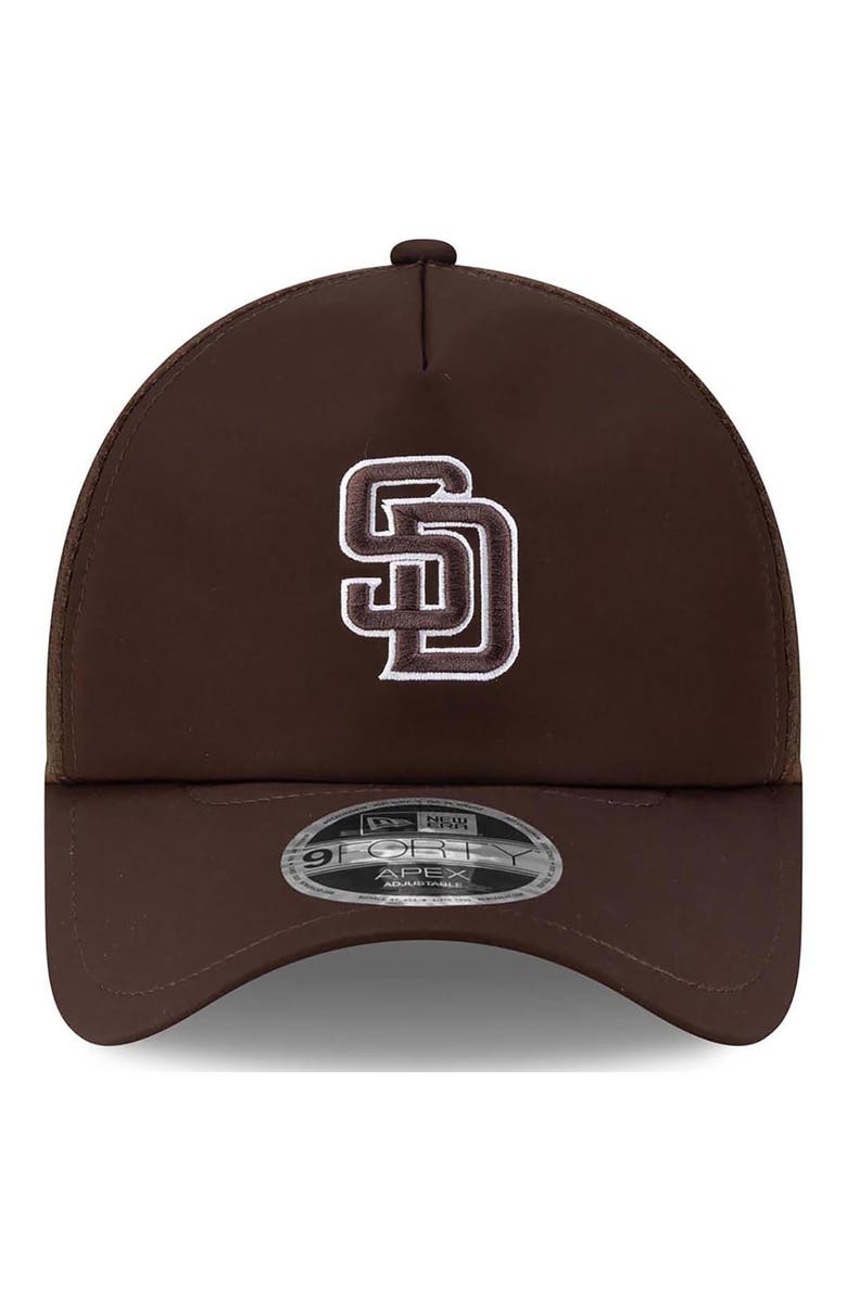 New Era Men's New Era Brown San Diego Padres 2026 Batting Practice Apex 9FORTY Adjustable Trucker Hat, Alternate, color, Brown