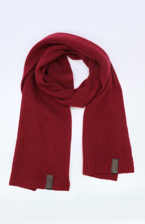 Cashmere scarf with leather tab