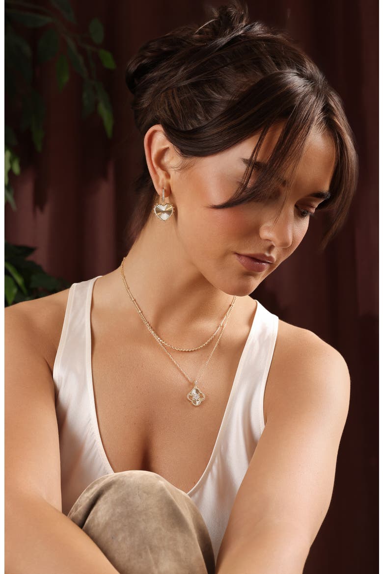Dolce Sole Fluted Clover Pavé Cubic Zirconia Pendant Necklace, Alternate, color, GOLD
