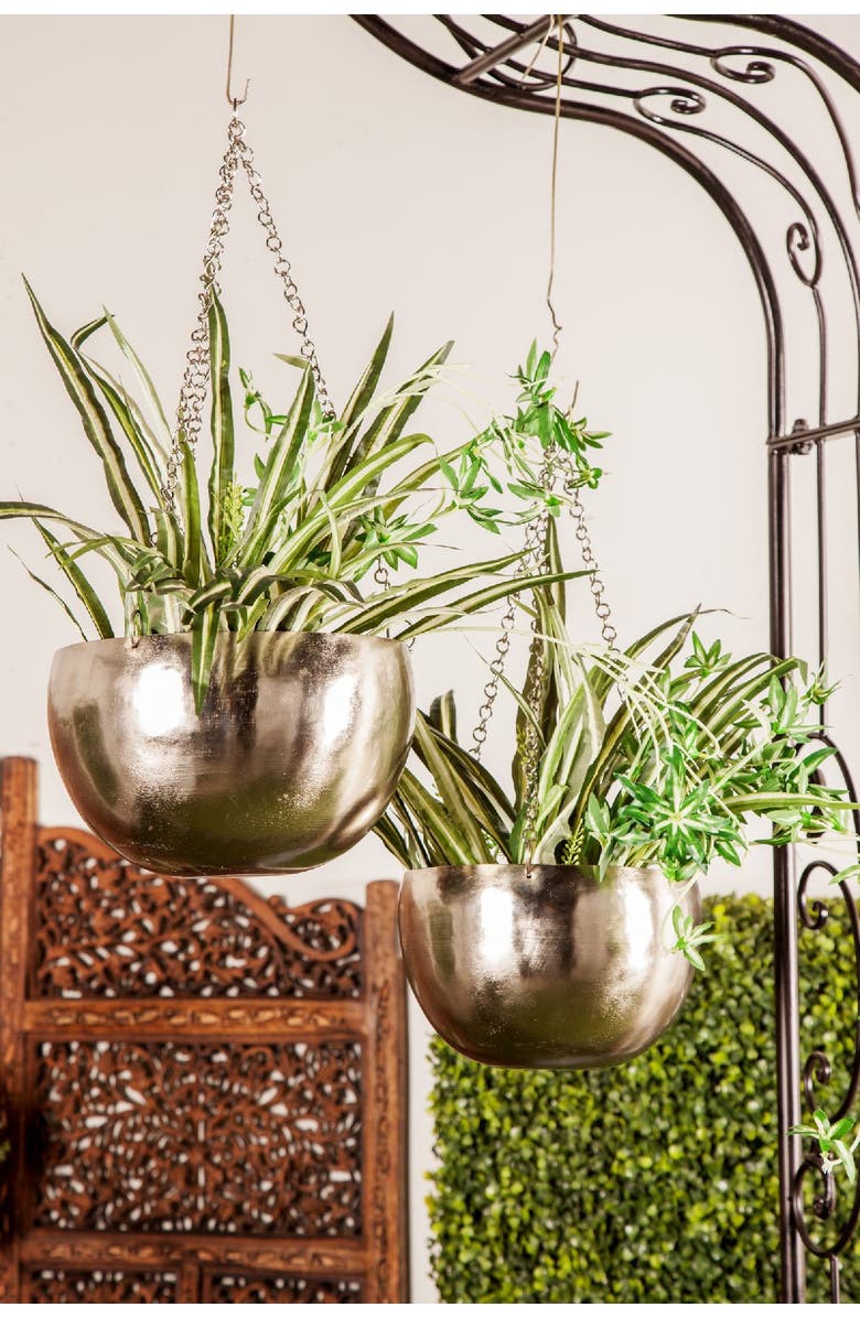 VIVIAN LUNE HOME Silvertone Metal Indoor & Outdoor Hanging Dome Wall Planter with Chain - Set of 2, Alternate, color, 