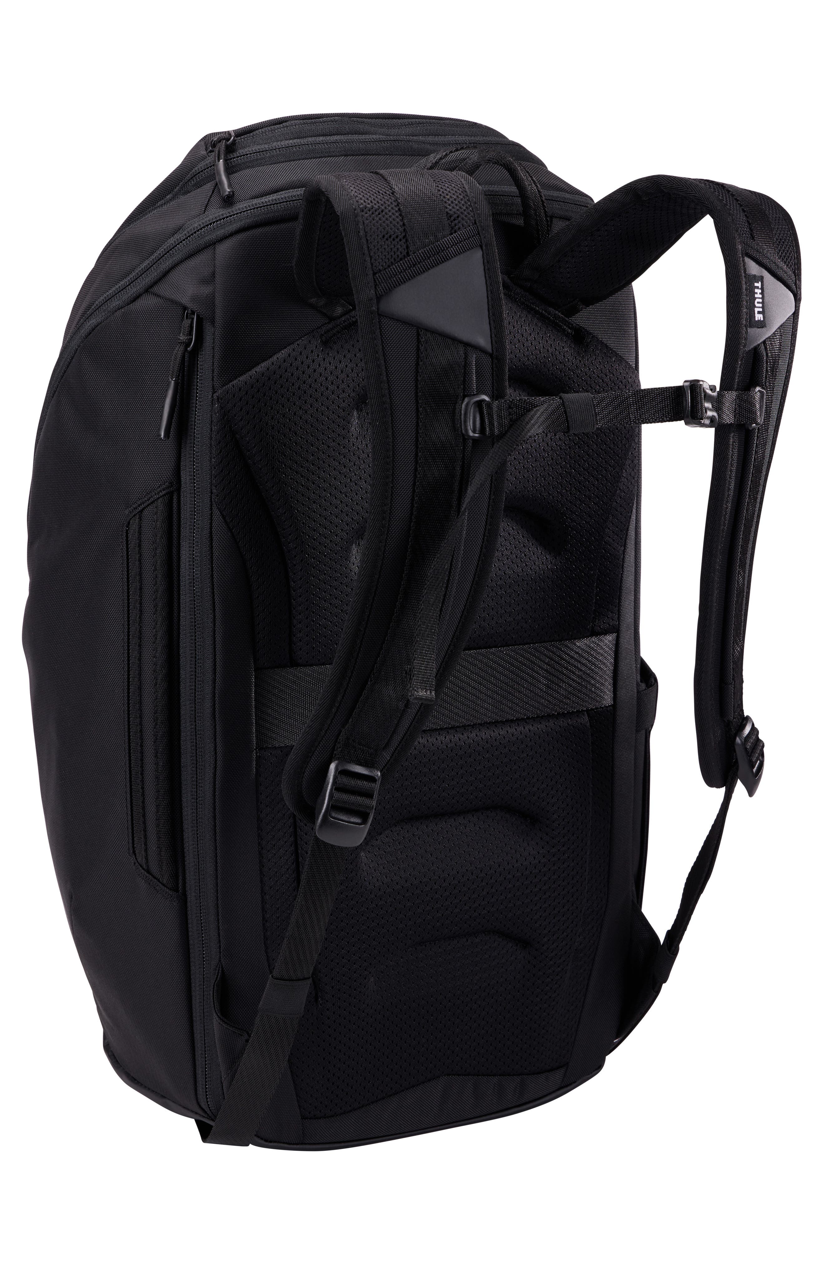 Thule Chasm 26-Liter Backpack, Alternate, color, Black