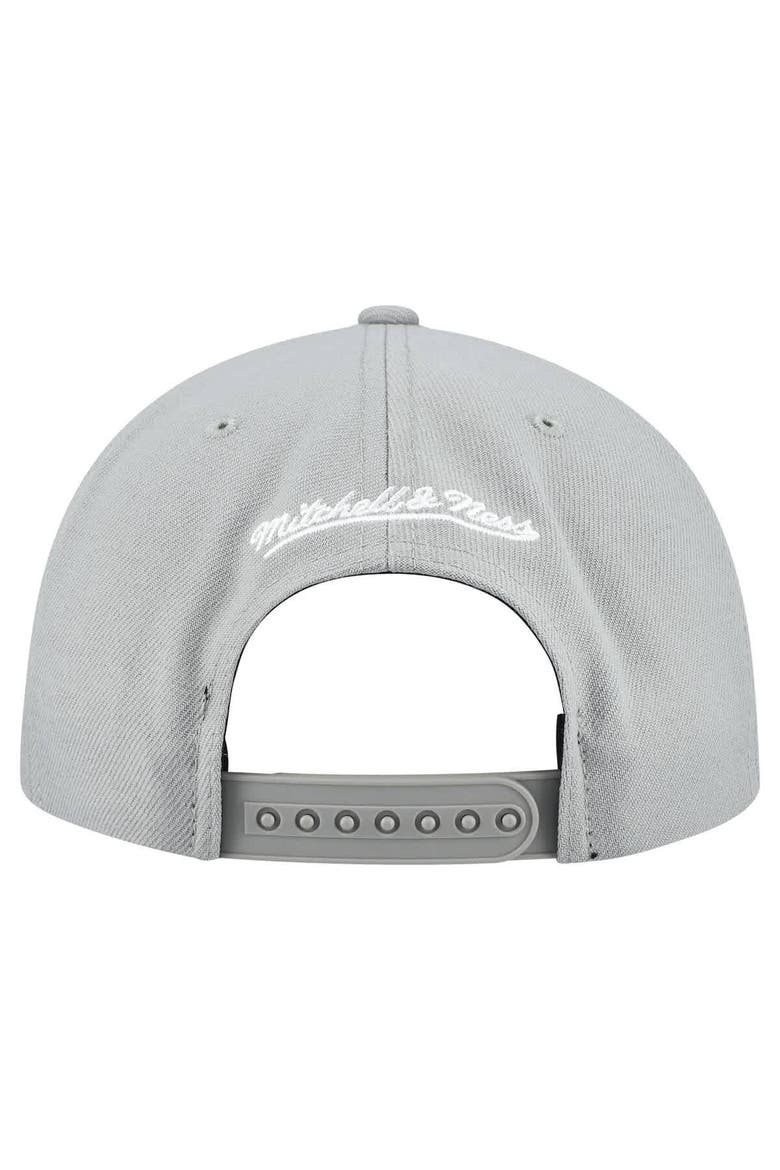Men's Mitchell & Ness Gray Chicago White Sox Cooperstown Collection Basic Flip Snapback Hat, Alternate, color, Gray