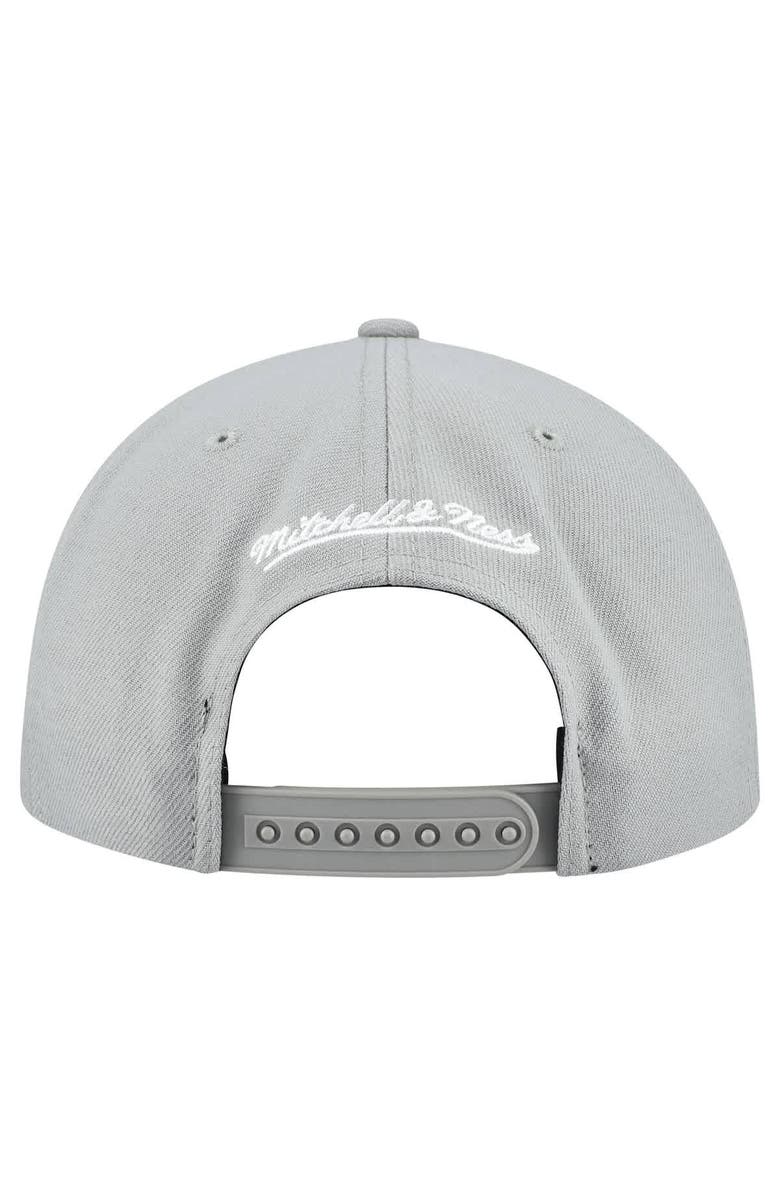 Mitchell & Ness Men's Mitchell & Ness Gray Chicago White Sox Cooperstown Collection Basic Flip Snapback Hat, Alternate, color, Gray
