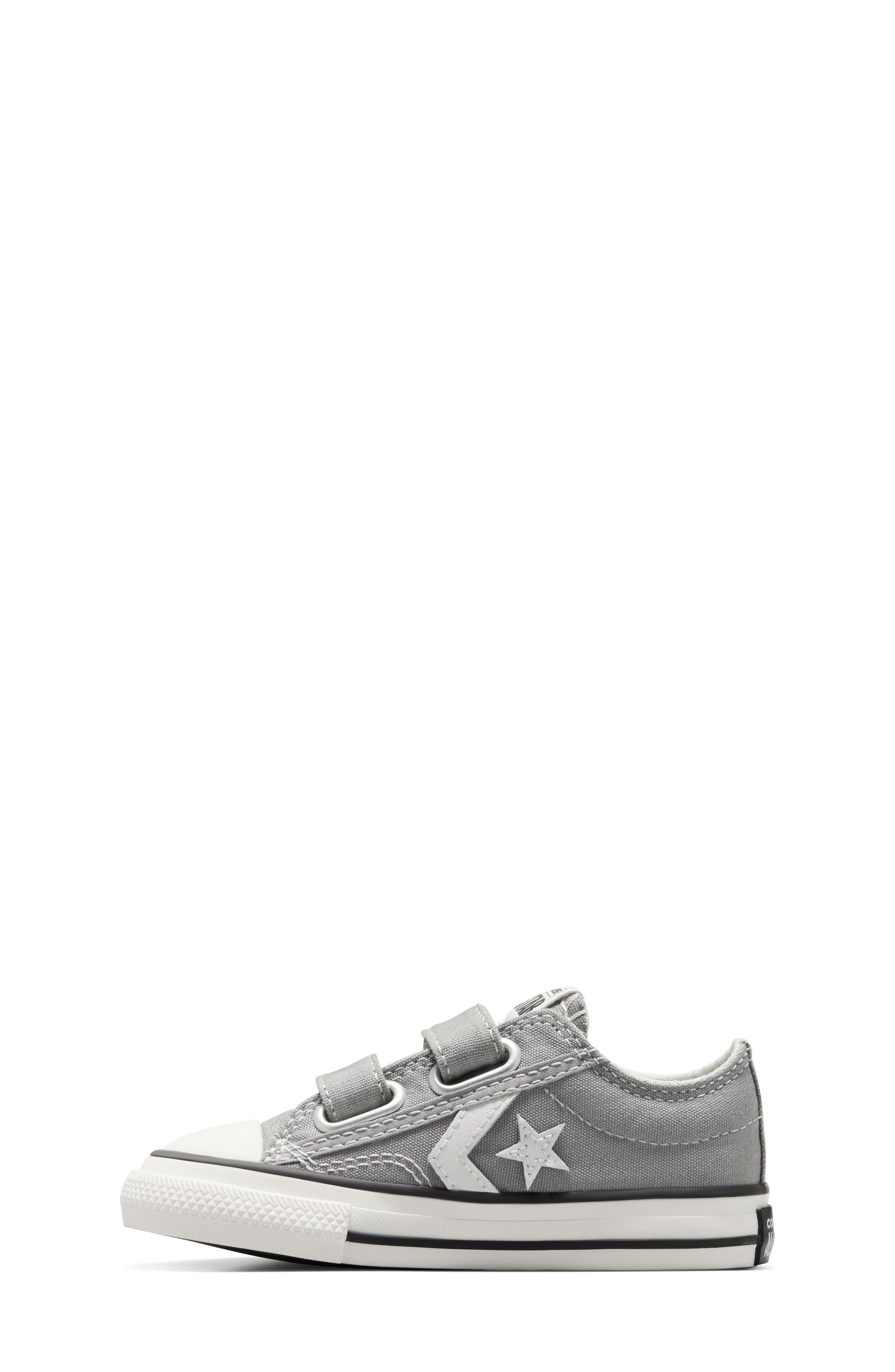 Converse Kids' Star Player 76 2V Low Top Sneaker, Alternate, color, 