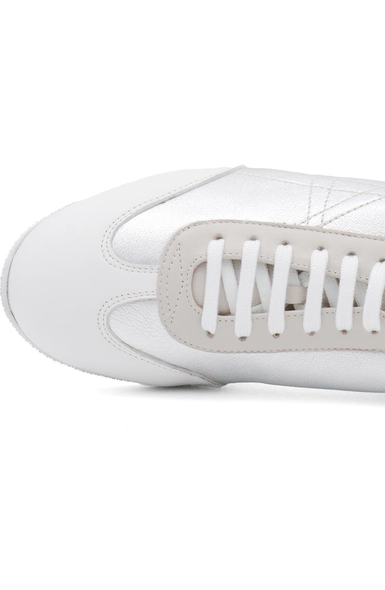 Amalfi by Rangoni Raffinato Sneaker, Alternate, color, Moon Etoile