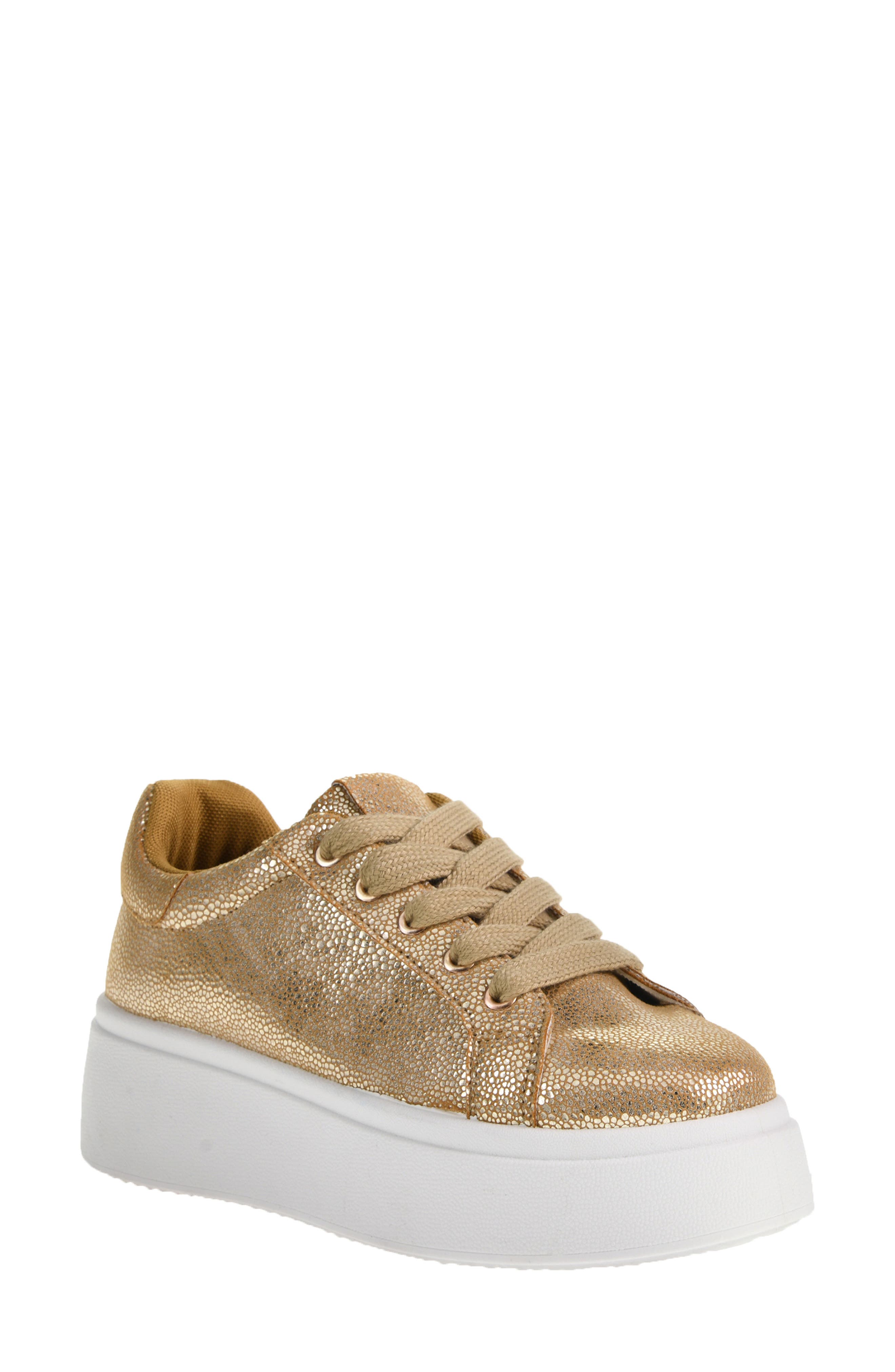 Dirty Laundry Record Platform Sneaker in Gold 