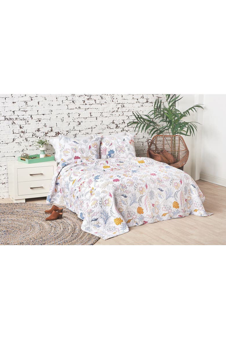 Brie Lagoon Quilt, Main, color, White