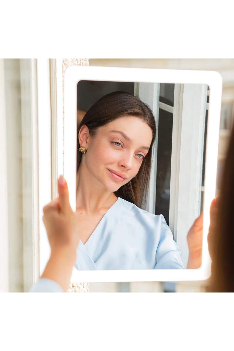 Slim Lightweight Rechargeable Travel Makeup Mirror Kit, Alternate, color, Black