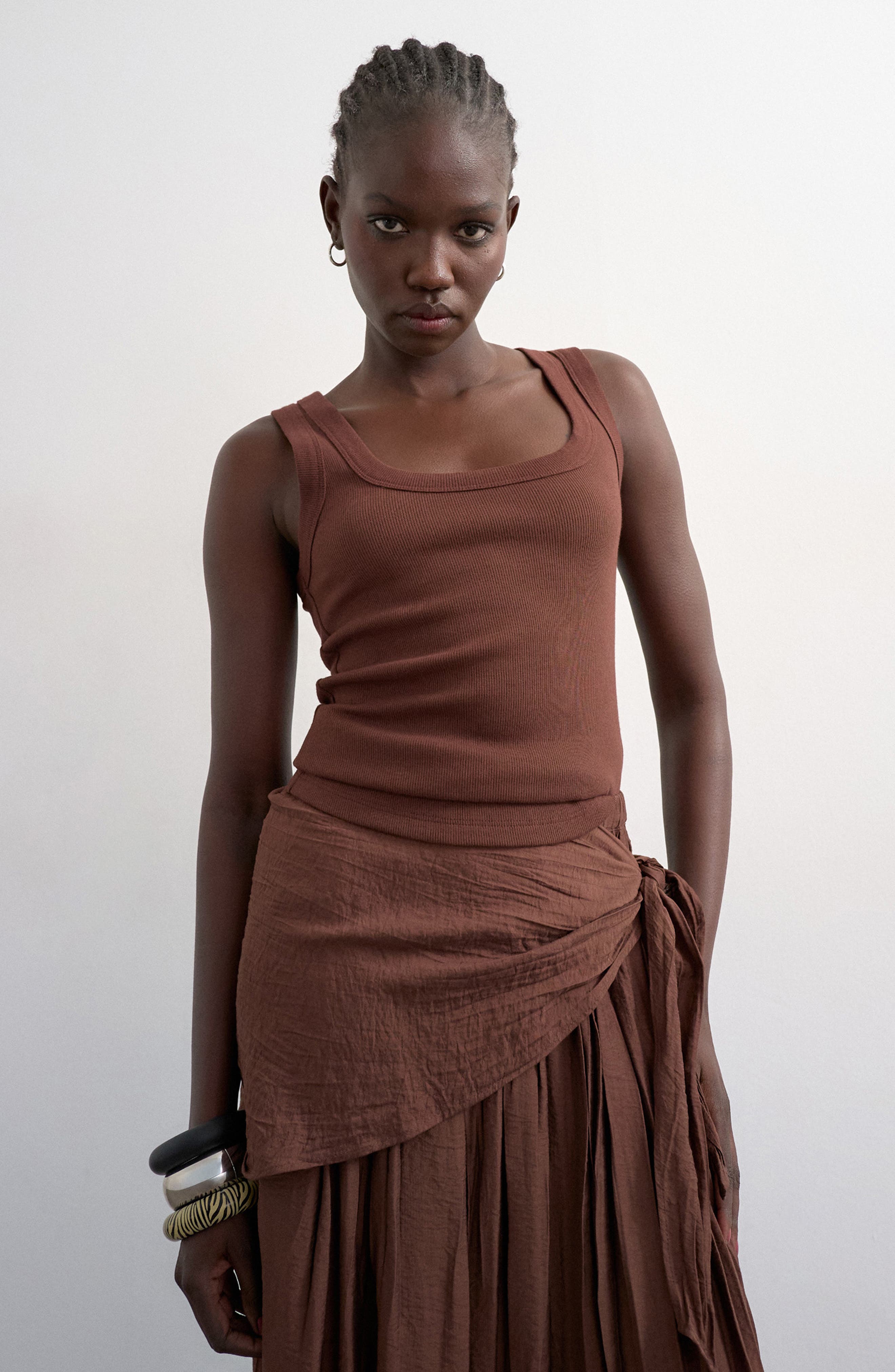 selected BROWN