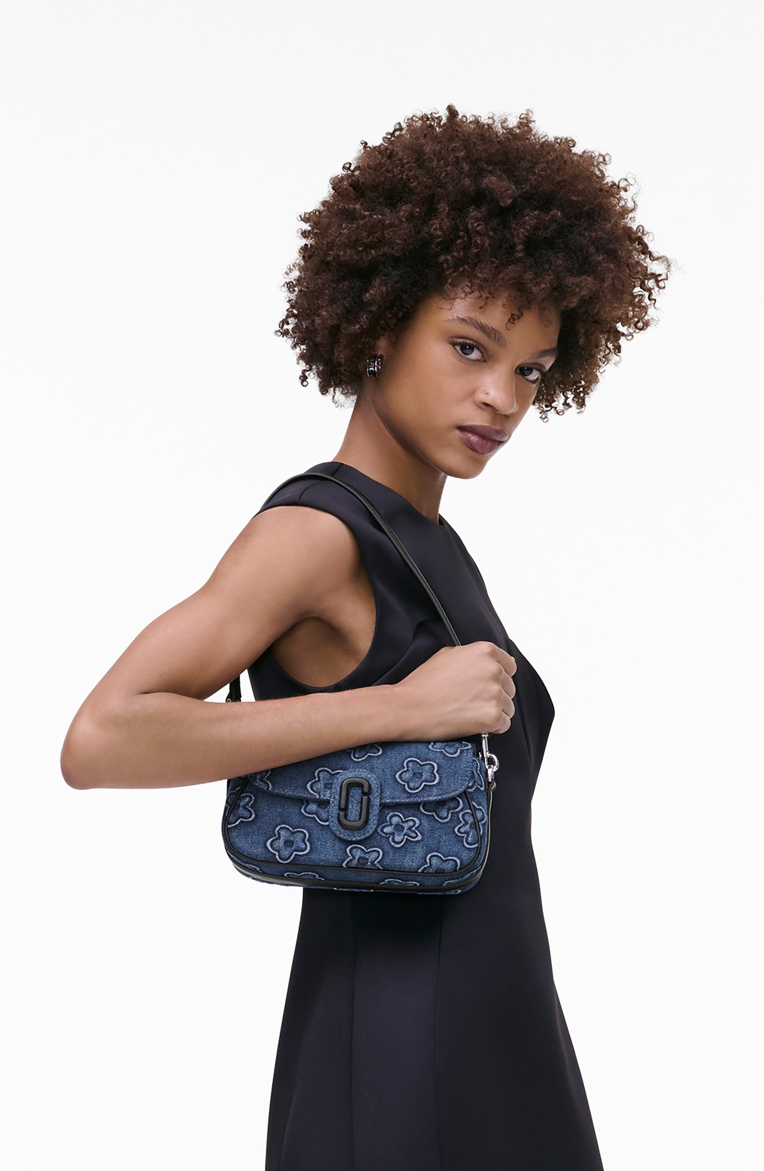 Marc Jacobs The Puffy Daisy Denim Clover Shoulder Bag, Alternate, color, 