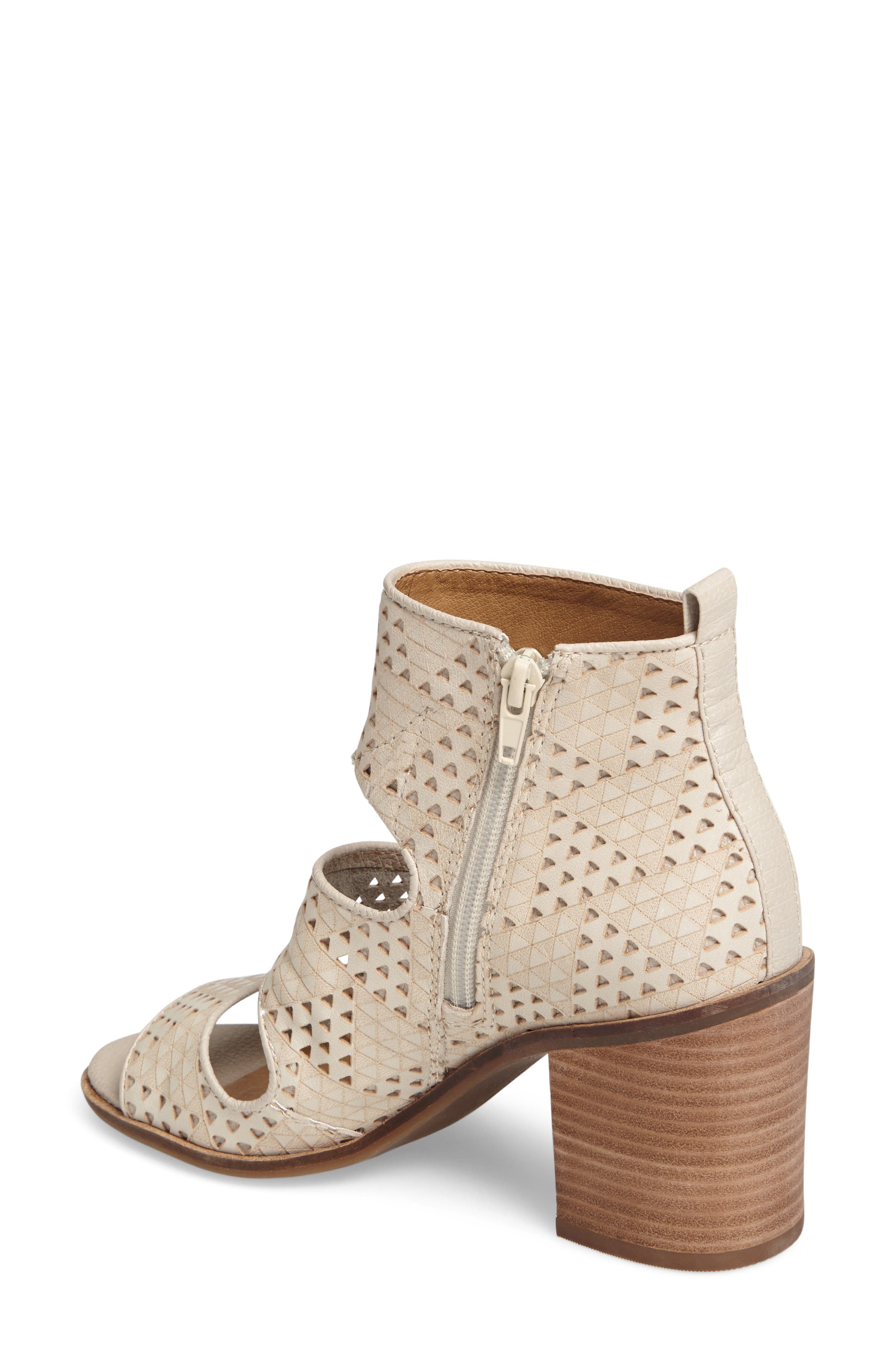 Lucky Kabott Block Heel Sandal, Alternate, color, SANDSHELL LEATHER