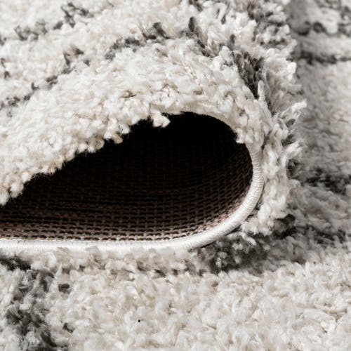 Jonathan Y Soller Diamond Trellis Shag Area Rug In Beige/dark Gray