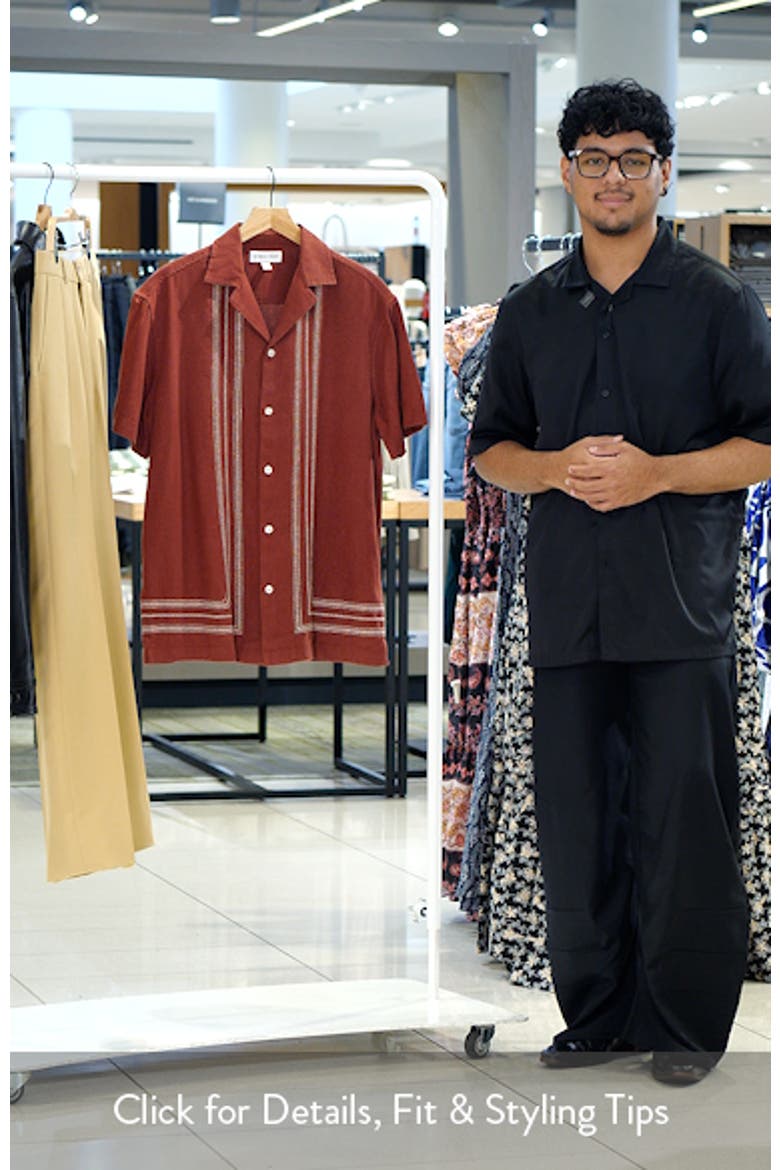 Frame Embroidered Short Sleeve Linen Blend Button-Up Shirt video