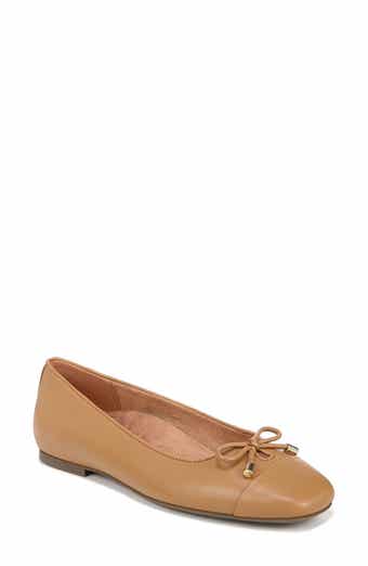 Klara Cap Toe Flat