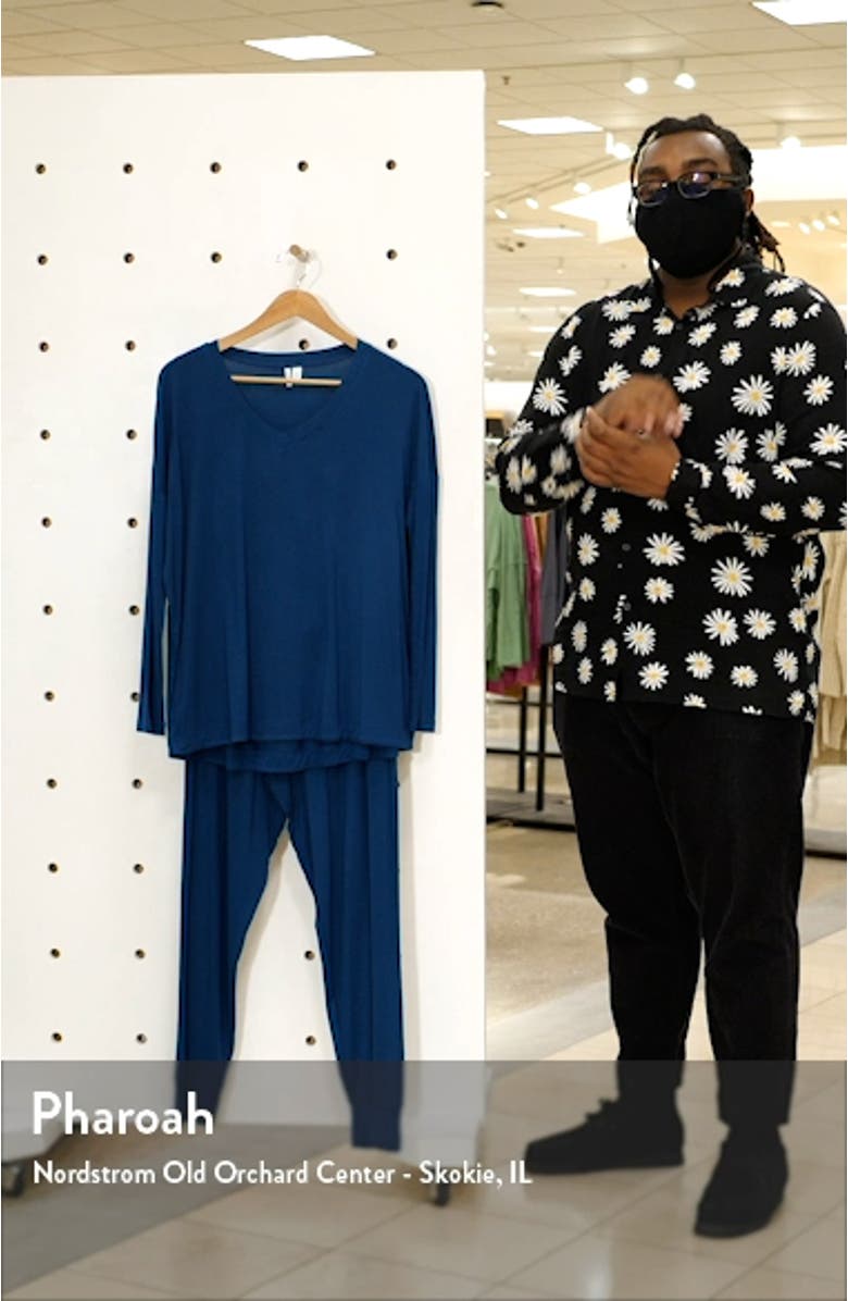 Moonlight V-Neck Pajamas, sales video thumbnail