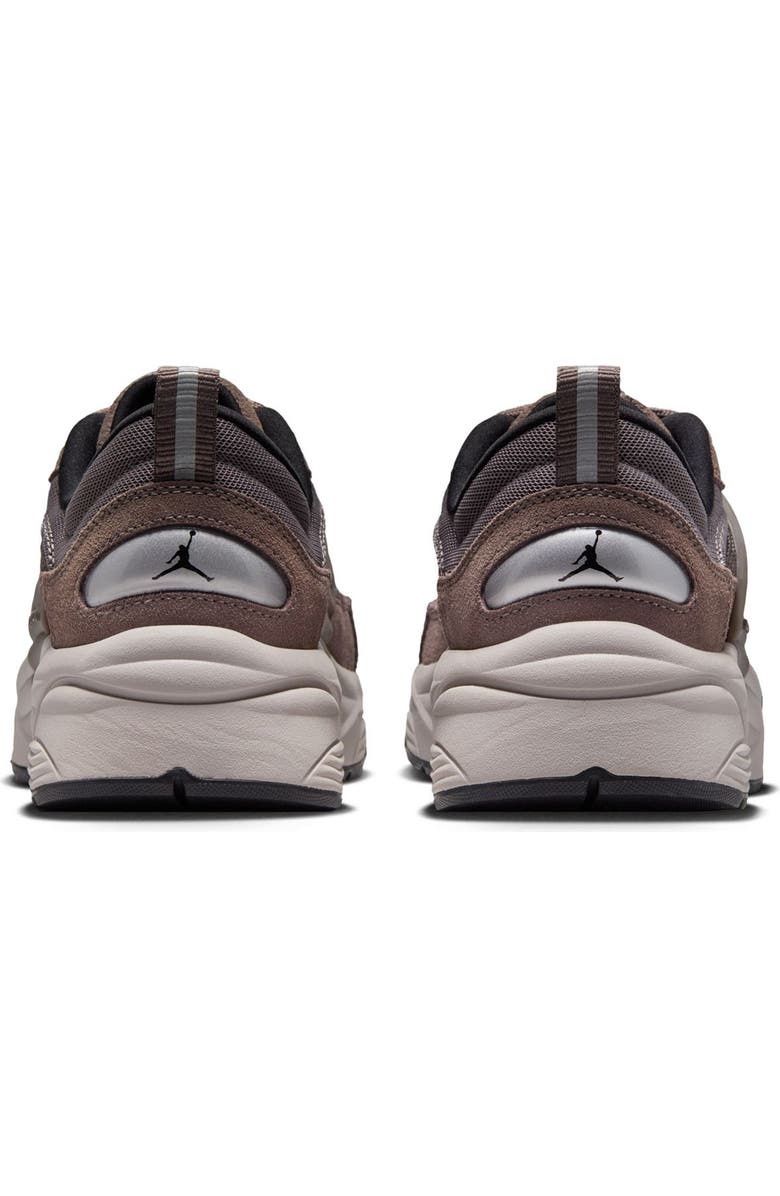 Jordan Trunner O/S Sneaker, Alternate, color, Cave Stone/ Moon Particle