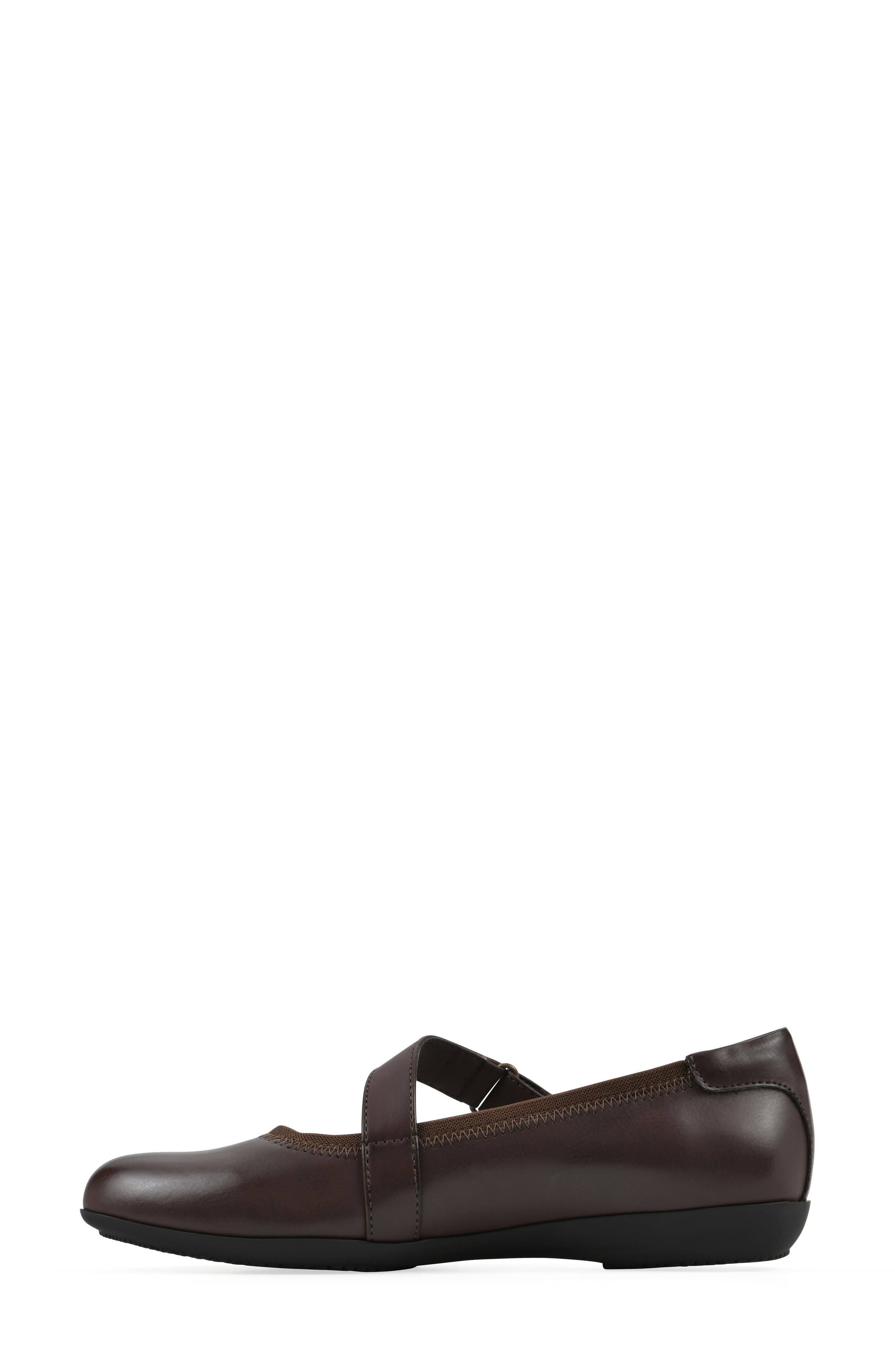 CLIFFS BY WHITE MOUNTAIN Carwen Mary Jane Flat, Alternate, color, Dark Brown/ Smooth