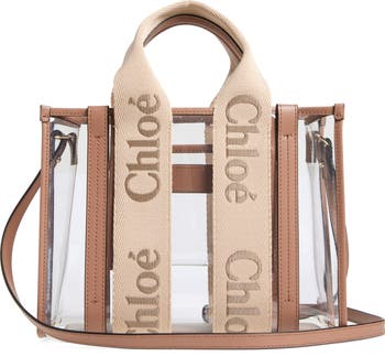 トートバッグ CHLOE TWO-TONE RUBBER AND LEATHER SMALL WOODY SHOPPING BAG Chloé Small Woody Tote Bag In Linen in White - Brown | Chloé US