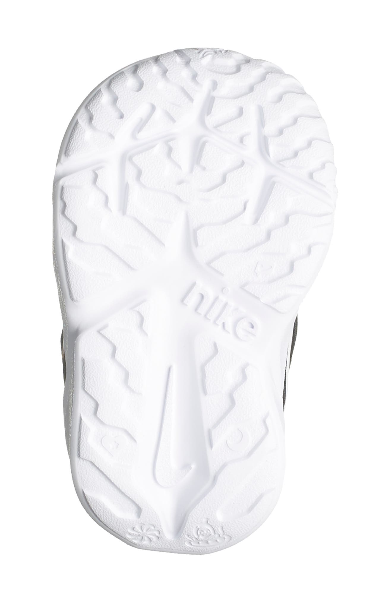 Nike Kids' Star Runner 4 Sneaker, Alternate, color, Black/ White/ Anthracite