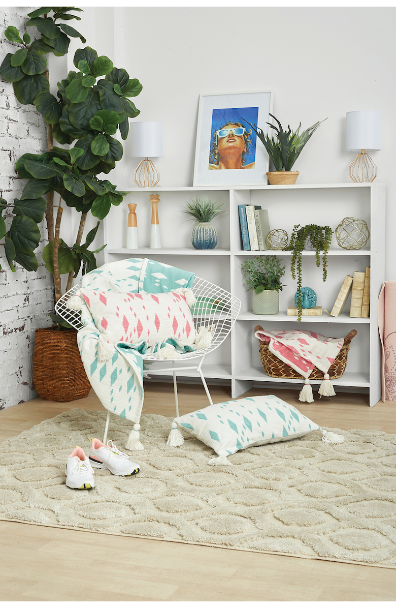 carol & frank Granby Surf Woven Super Soft Cozy Accent Accent Throw Blanket, Alternate, color, Green