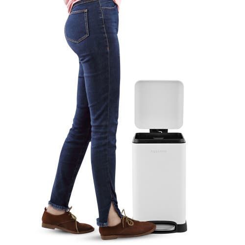 Happimess Betty Retro Mini 3.2-gallon Step-open Trash Can In White