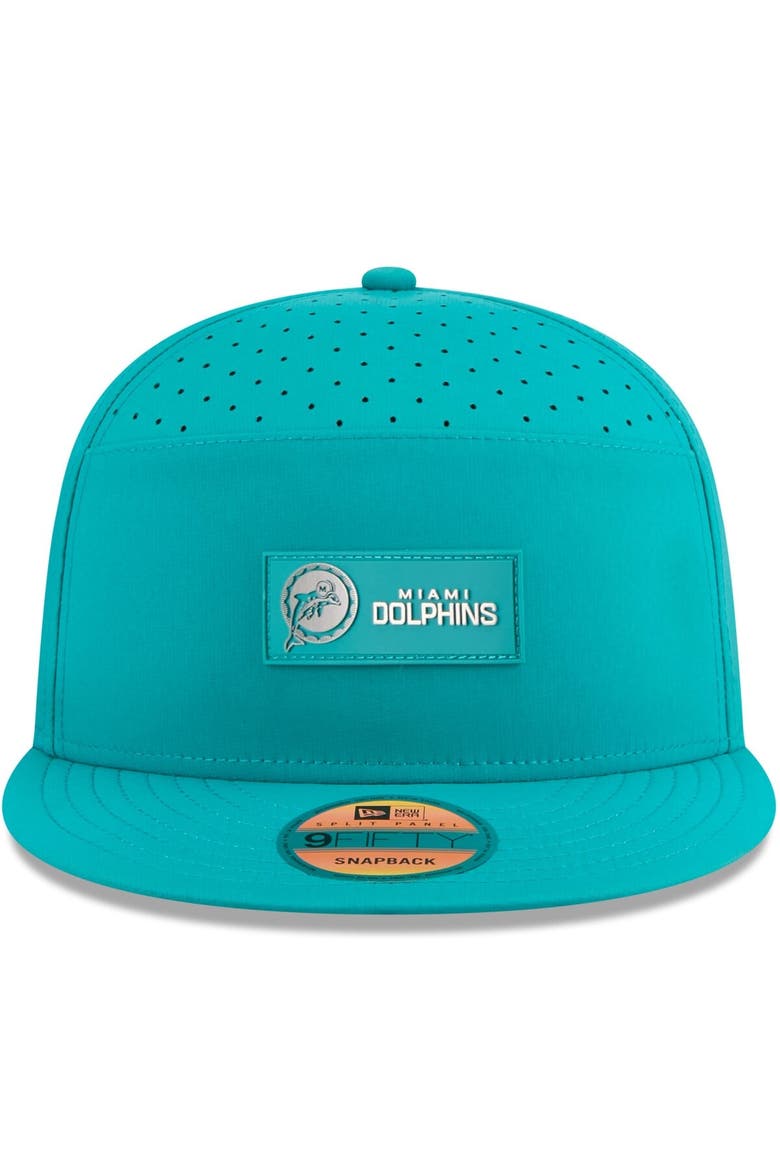 Men's New Era Aqua Miami Dolphins 2025 Sideline Throwback Split Panel 9FIFTY Snapback Hat, Alternate, color, Aqua