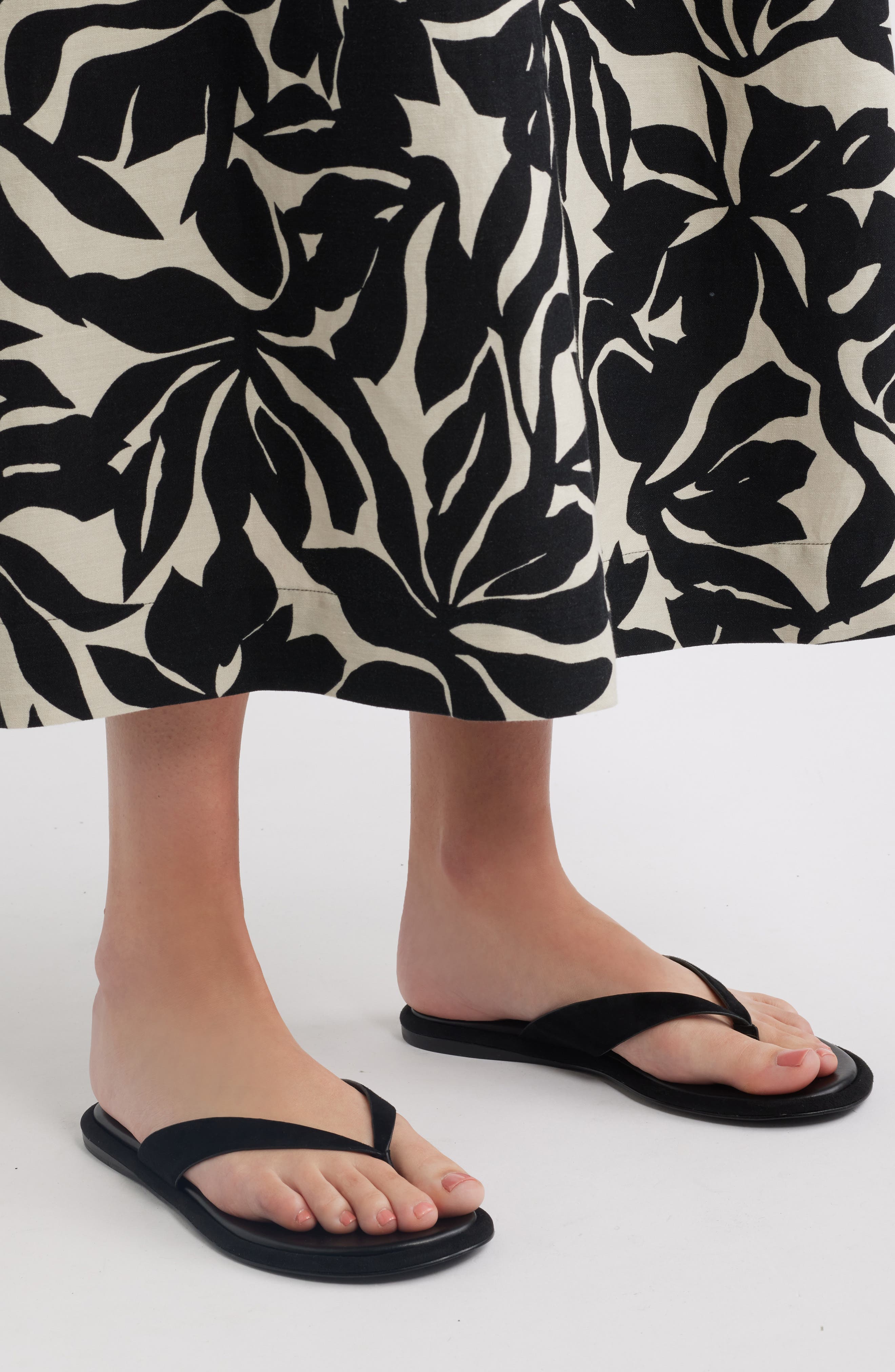 Nordstrom Eviana Flip Flop, Alternate, color, Black