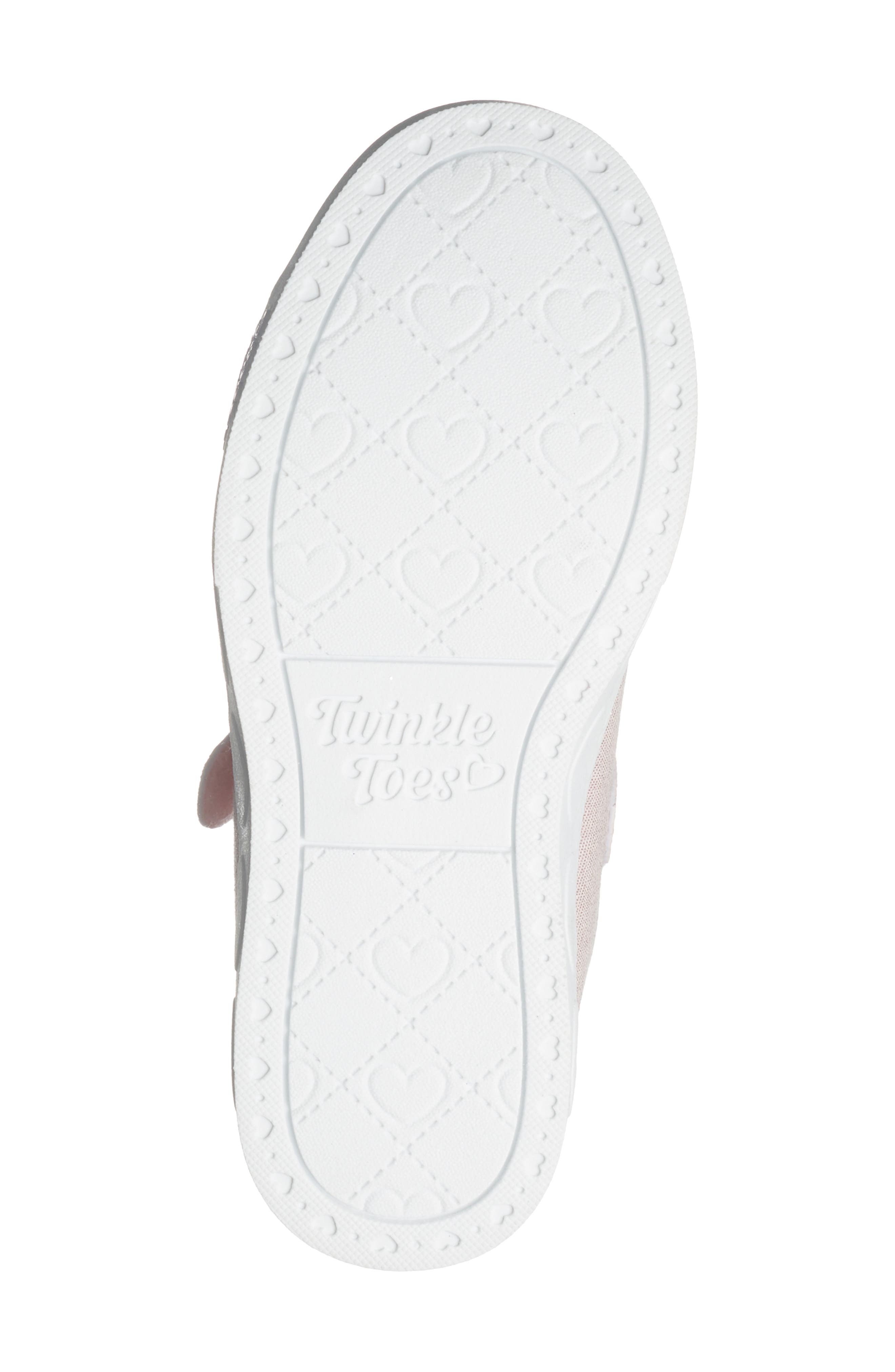 SKECHERS Kids' Heart Steps Light Up Sneaker, Alternate, color, Purple