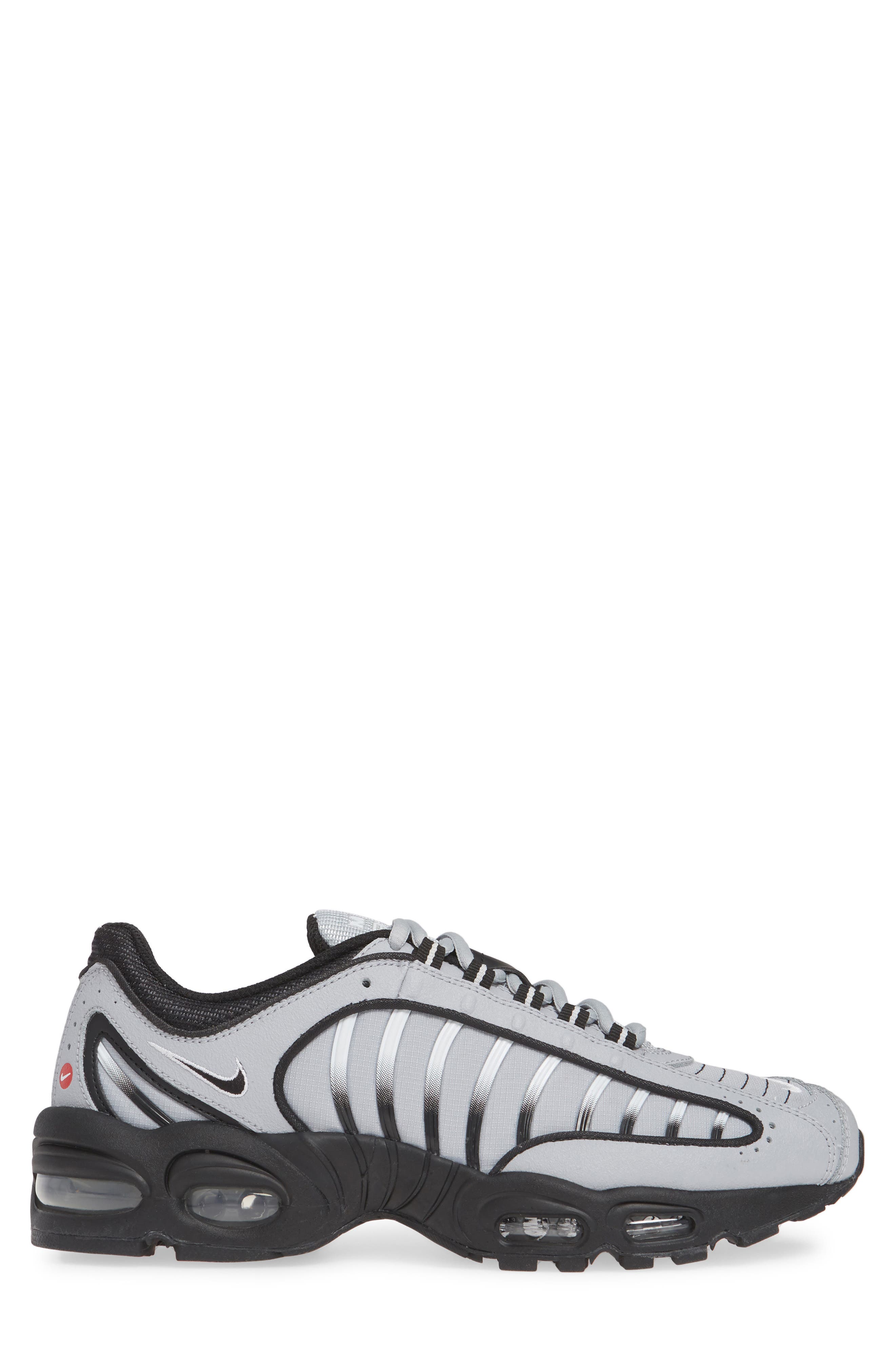 Nike Air Max Tailwind IV Sneaker, Alternate, color, 