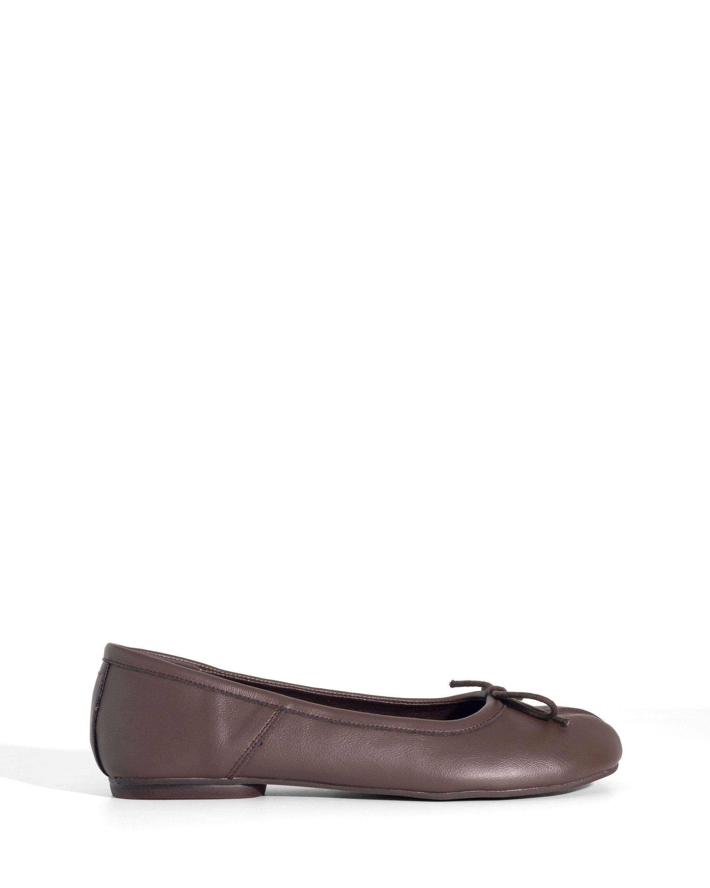 HOSHI Tabi Toe Ballet Flat, Alternate, color, Chocolate Pu